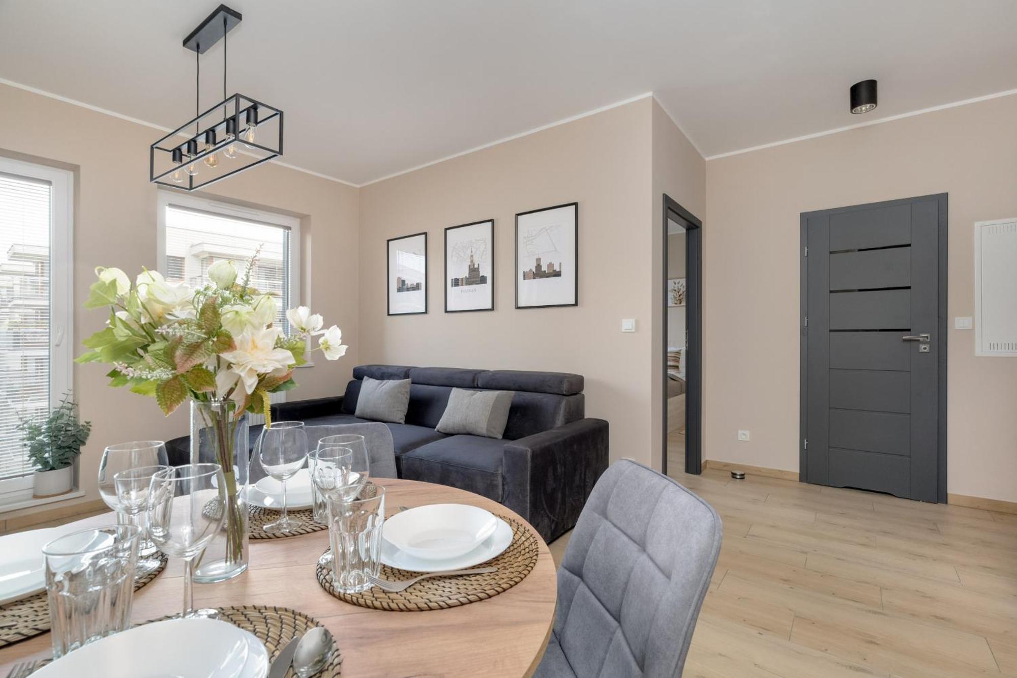 Cosy And Bright Apartment With Parking In Poznan By Noclegi Renters المظهر الخارجي الصورة